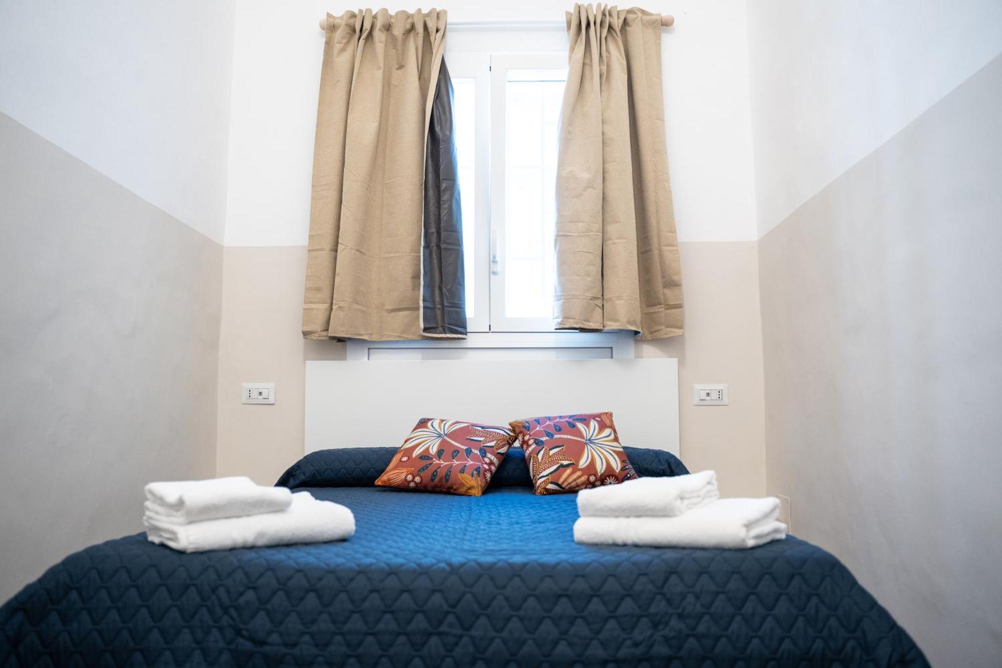 バーリ Principe Amedeo 93 Bed & Breakfast エクステリア 写真